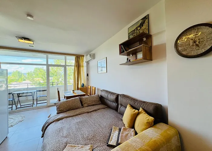 Grand Kamelia B 2,8 Large Sunny * Sunny Beach